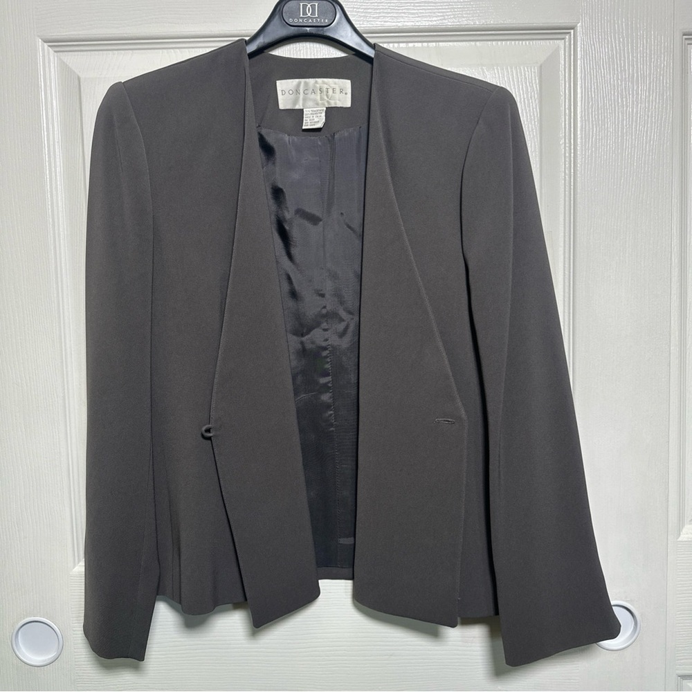 Doncaster Gray Blazer Tailored Collarless Design